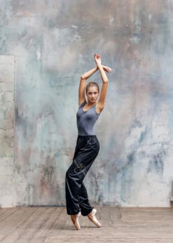 0405PT LADY'S WARM-UP PANTS-Just Arrived, Will Go Very Fast