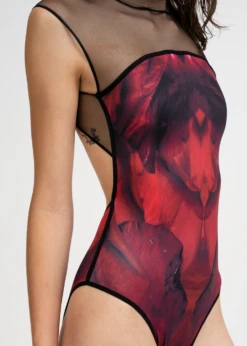 MUNSTEAD WOOD - HIGH NECK Cut Hand Made In Italy- New Arrival- Will Go Fast 9 MUNSTEAD WOOD - HIGH NECK Cut Hand Made In Italy- New Arrival- Will Go Fast -Fashion Clothing Store Roses HN 8.6 05